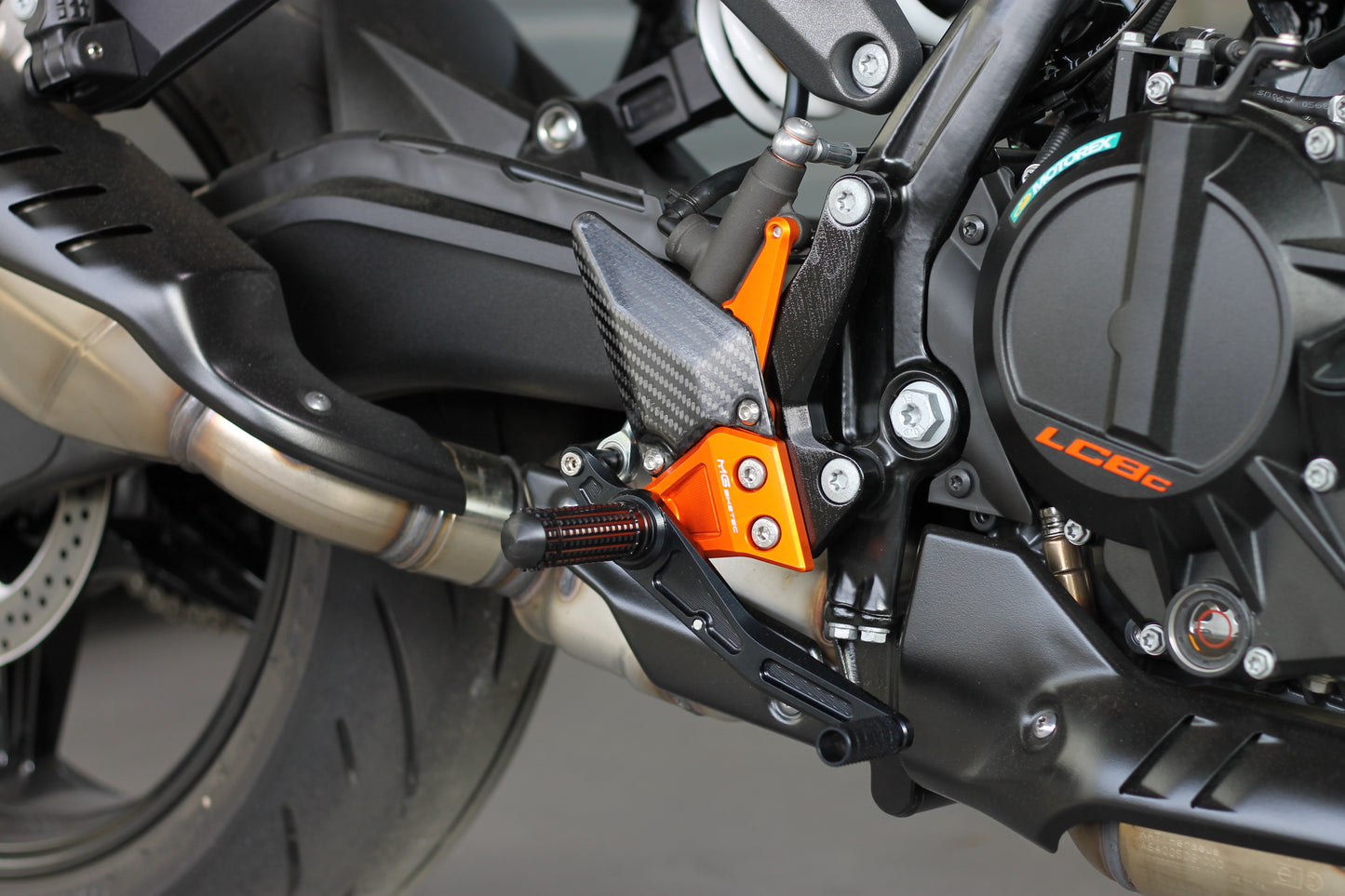 Footrest system MG Biketec for KTM 990 Duke MY2020-