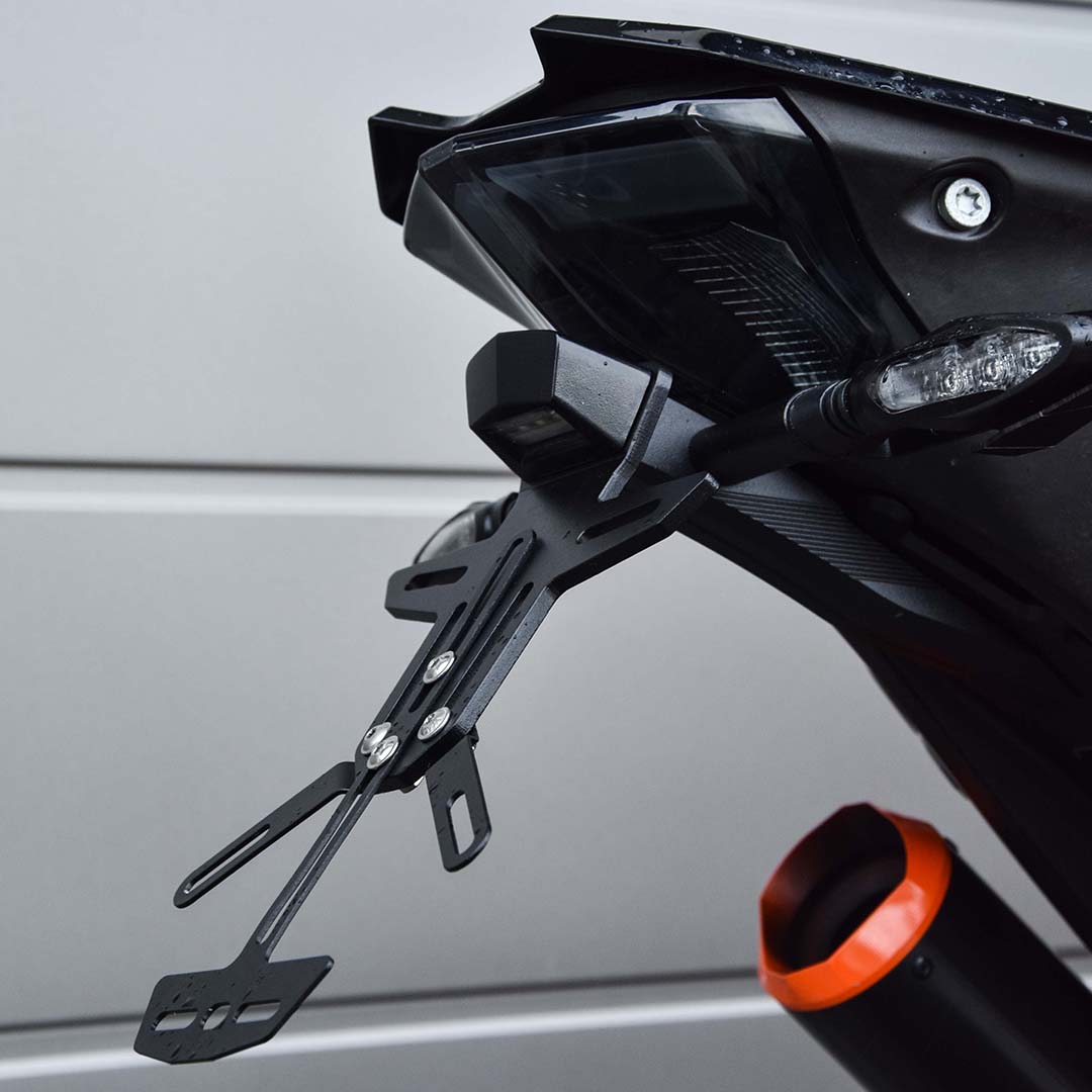Kurze Kennzeichenhalterung Bagorosperformance für KTM 1290 Superduke MY2020-2023