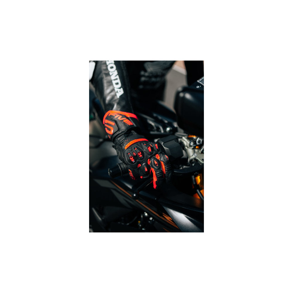 FIVE RFX3 EVO schwarz-rot