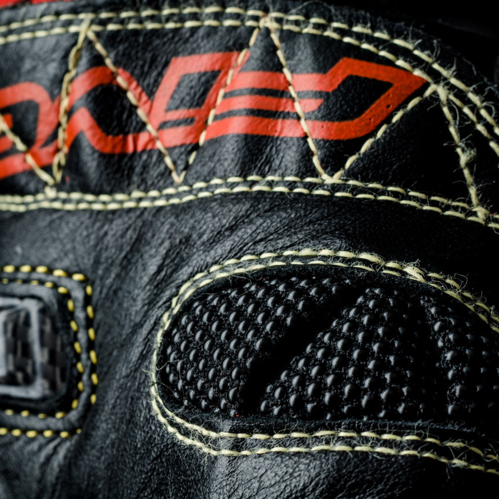 FIVE RFX Race schwarz-rot