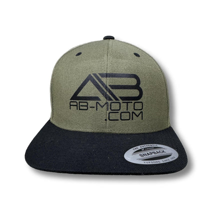 Snapback olive-grün | schwarz