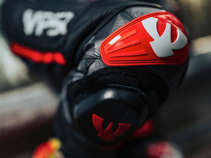 PSI DELTA Zweiteiler Lederkombi Herren Schwarz-rot-weiss